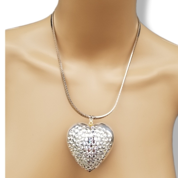 VINTAGE RHINESTONE SILVERPLATE PUFFED HEART PENDANT & HERRINGBONE CHAIN NECKLACE - Picture 1 of 8
